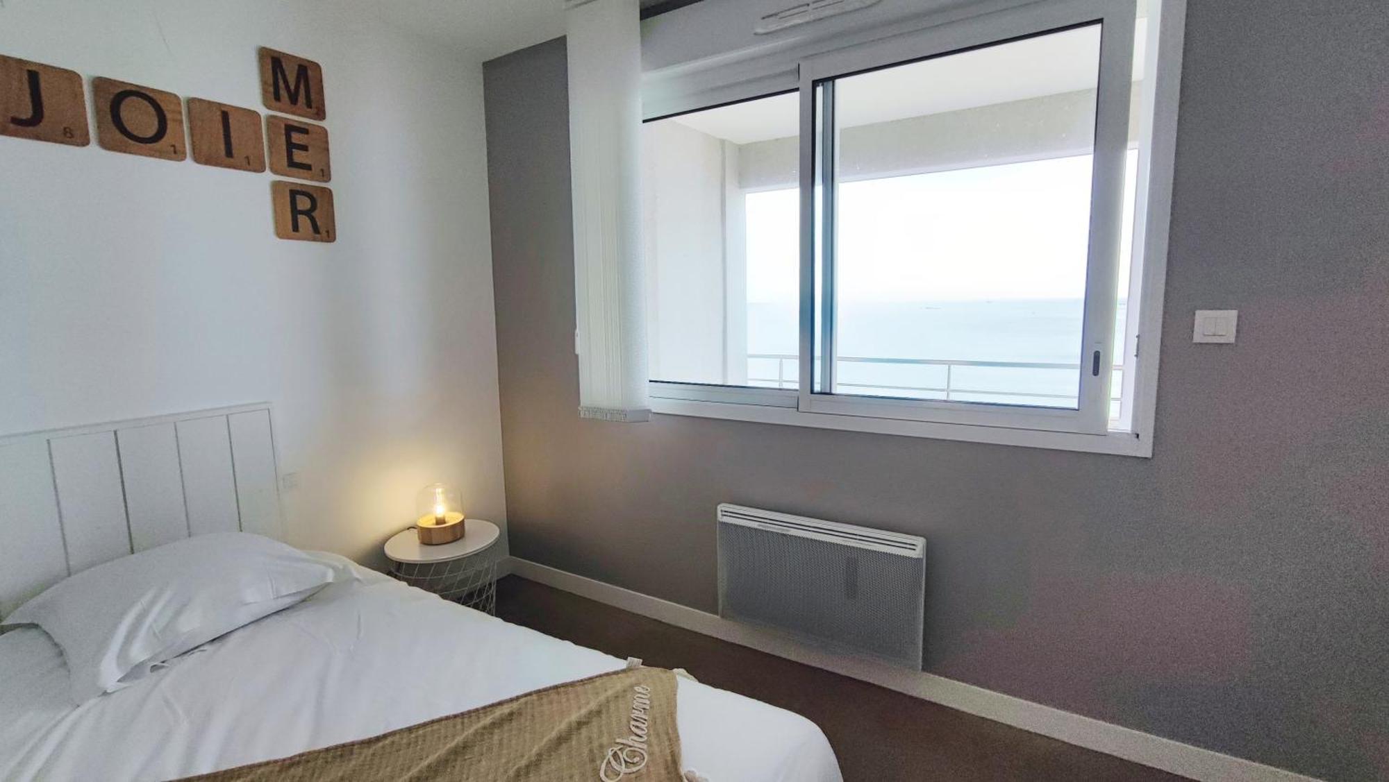 Ferienwohnung Reve Bleu - Vue Mer Exceptionnelle - Wifi - Draps Et Serviettes Inclus - Balcon Avec Mobilier De Jardin Penmarcʼh Exterior foto