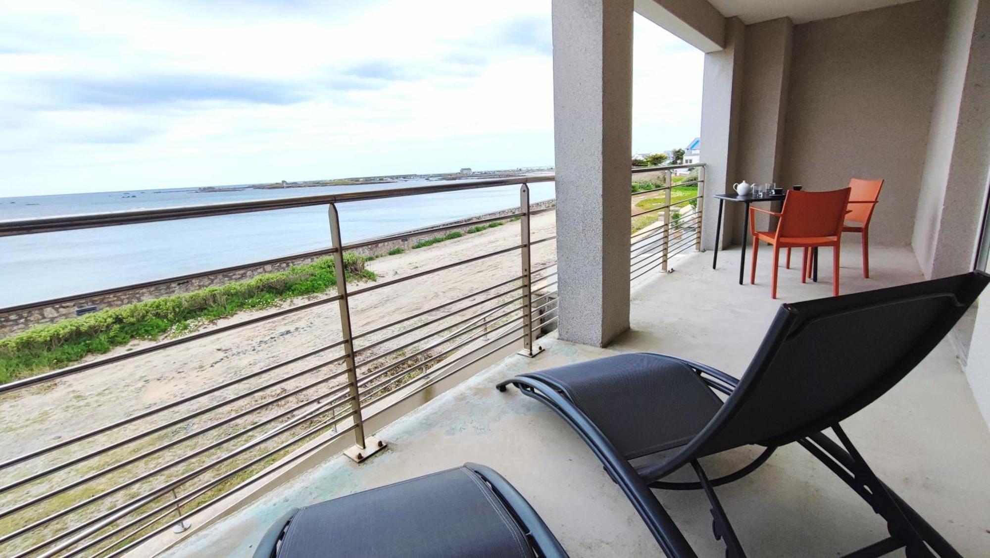 Ferienwohnung Reve Bleu - Vue Mer Exceptionnelle - Wifi - Draps Et Serviettes Inclus - Balcon Avec Mobilier De Jardin Penmarcʼh Exterior foto